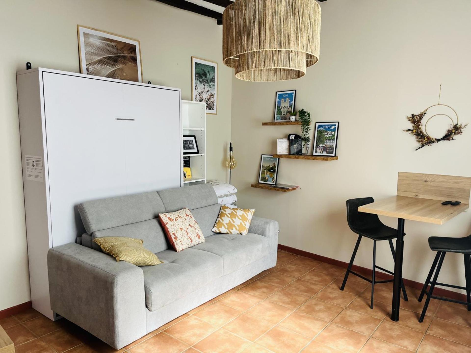 Logement, Plein Centre Du Village De Verzy Εξωτερικό φωτογραφία